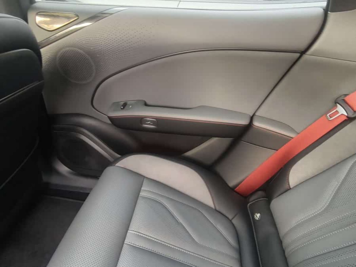 极氪 极氪007GT 2025 汽车图片 #8