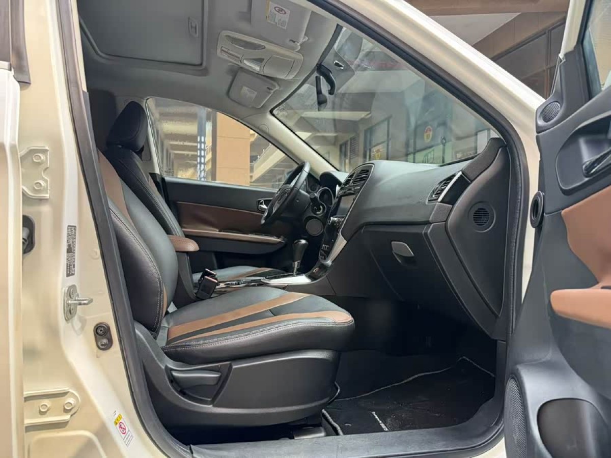 GAC Trumpchi GS5 Super 2015 #8 GAC Trumpchi GS5 Super 2015 car image #8