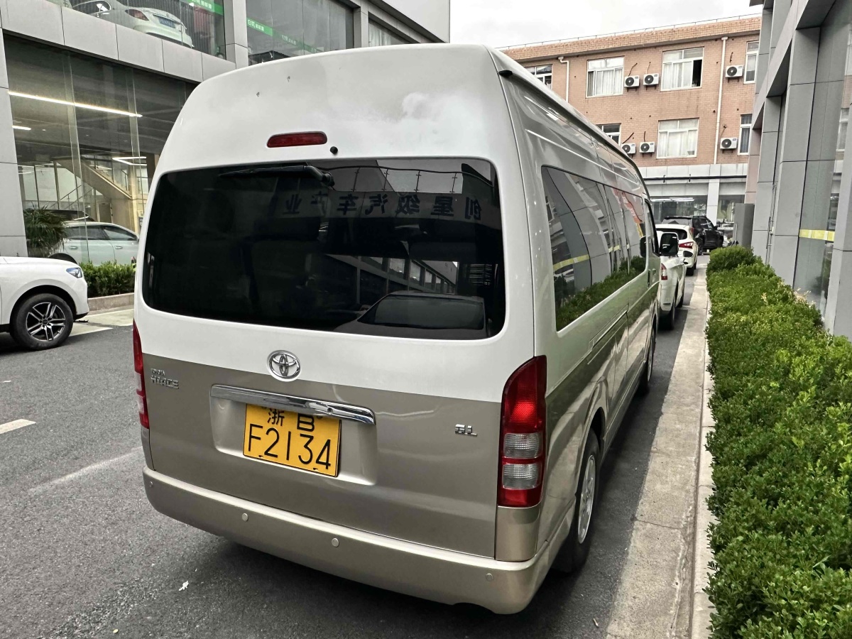 Toyota Hiace 2013 immagine di auto #8