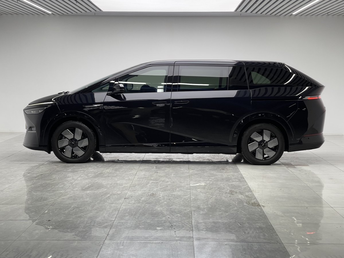 Xpeng X9 2024 imagem de carro #8