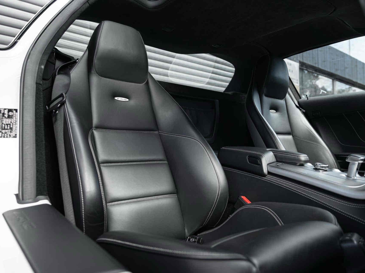 Mercedes-Benz SLS AMG 2011 изображение автомобиля #8