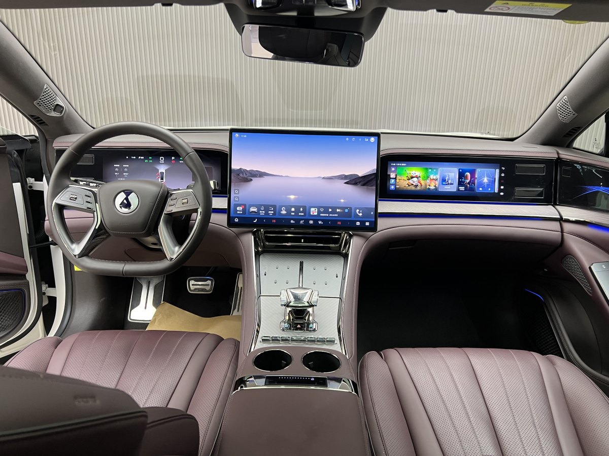 Denza Z9GT 2024 #8 Denza Z9GT 2024 car image #8