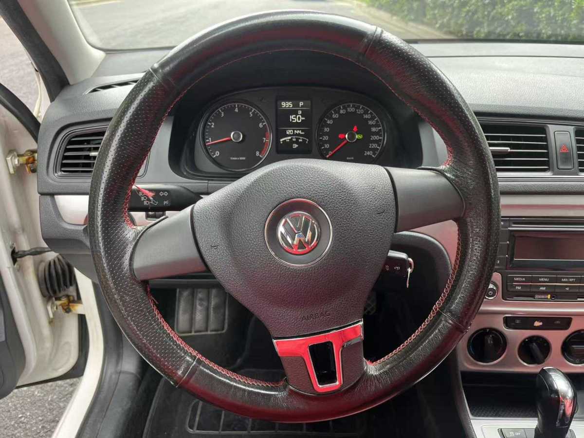 Volkswagen Gran Lavida 2015 car image #8