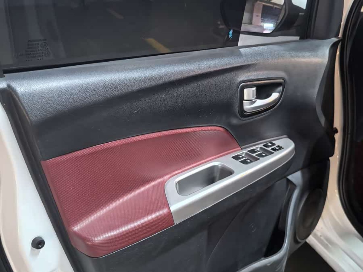 Changan BenBen EV 2017 imagen de coche #8