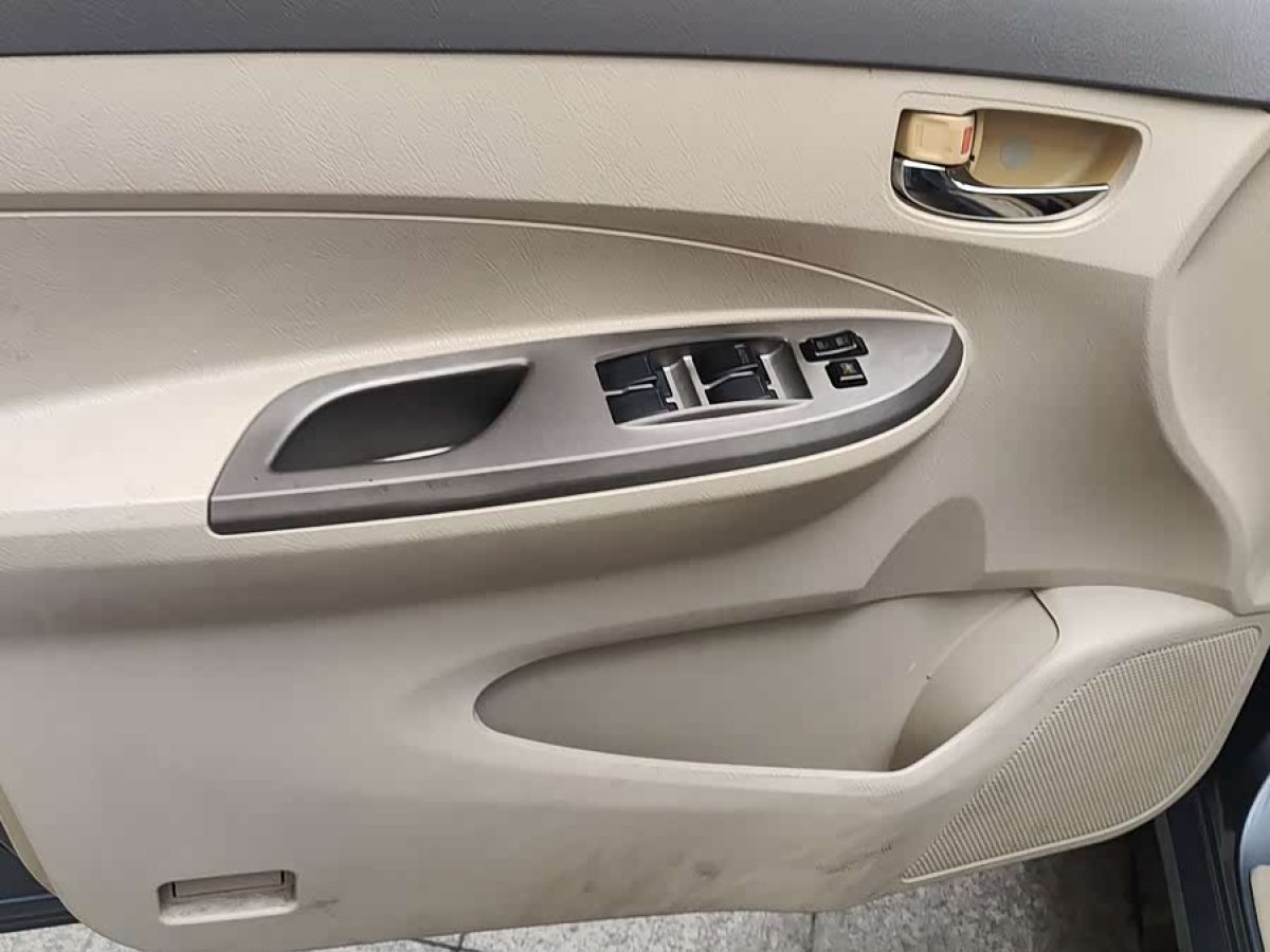 BYD L3 2014 immagine di auto #8