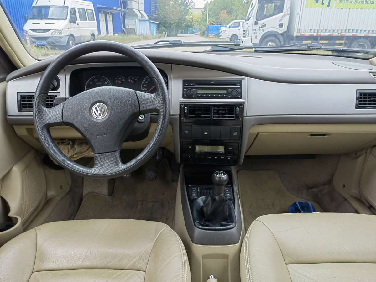 Volkswagen Santana Vista 2011 car image #8