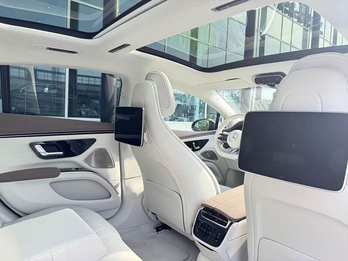 Mercedes-Benz EQS AMG 2025 car image #8