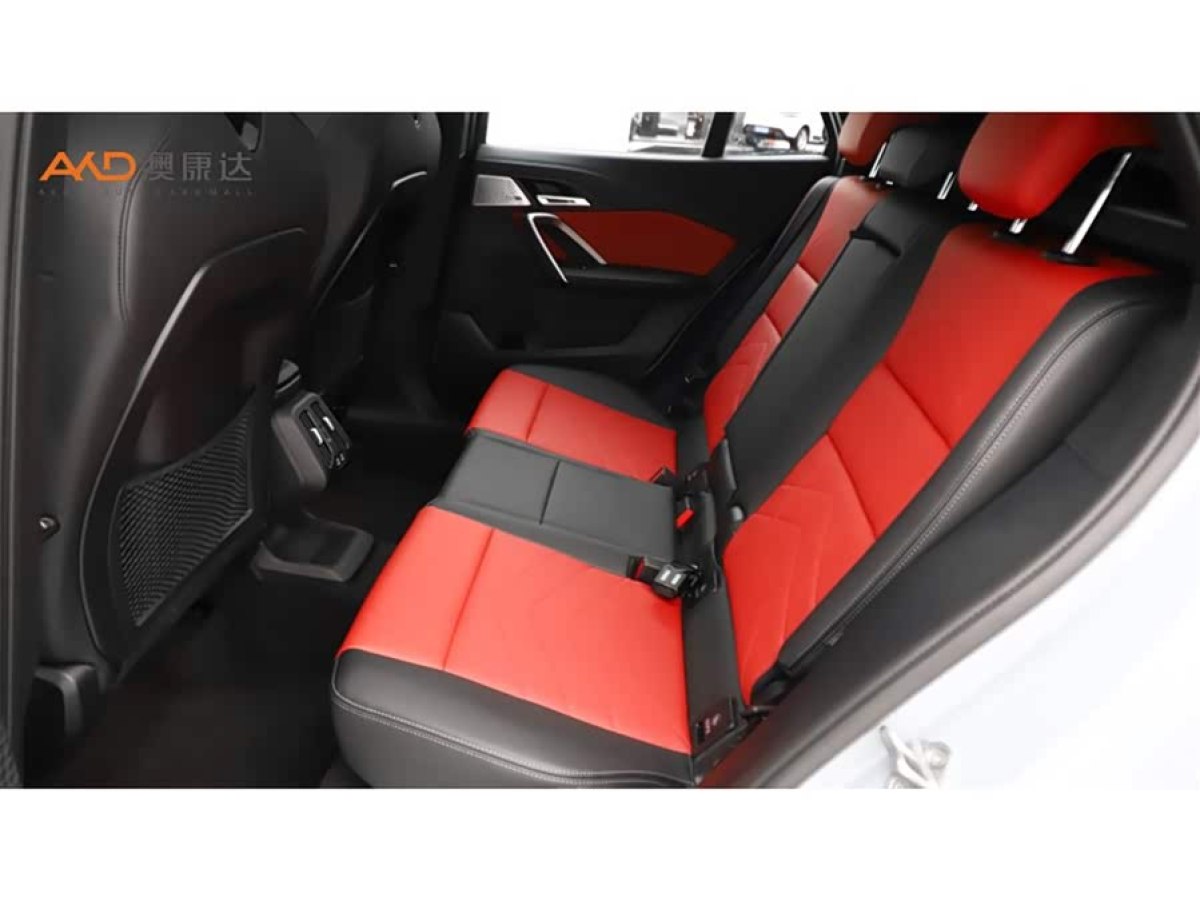 BMW X2 M35i 2024 #8 BMW X2 M35i 2024 car image #8