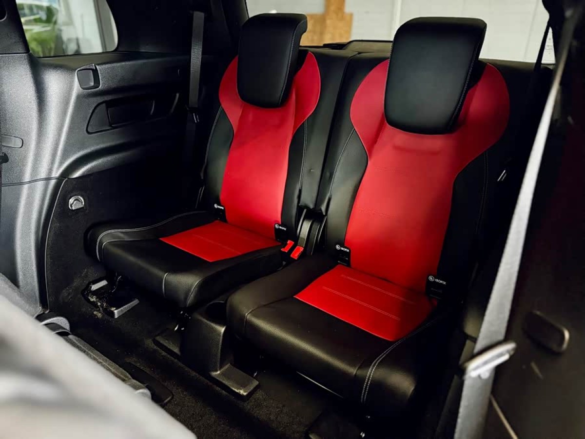 Mercedes-Benz GLB AMG 2021 #8 Mercedes-Benz GLB AMG 2021 car image #8