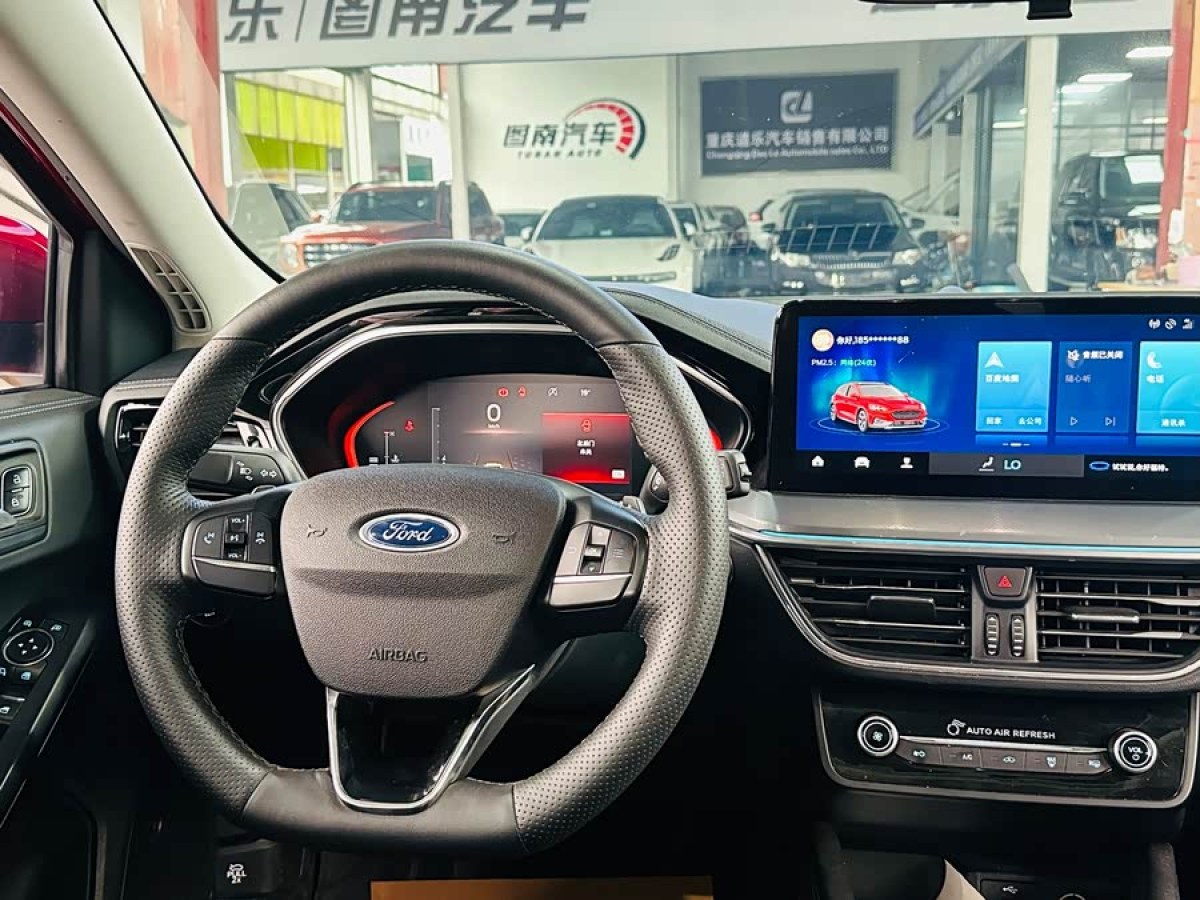 Ford Focus Active 2020 car image #8