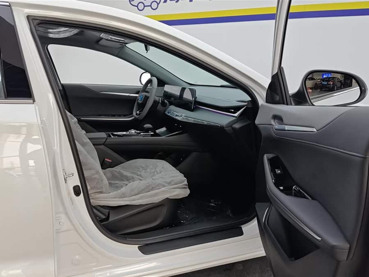 Changan Raeton Plus 2025 #8 Changan Raeton Plus 2025 immagine di auto #8