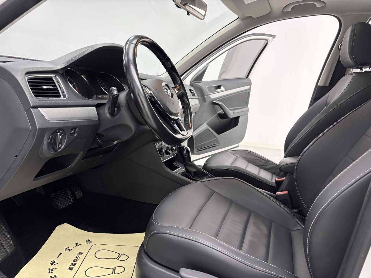 Volkswagen Gran Lavida 2017 #8 Volkswagen Gran Lavida 2017 car image #8