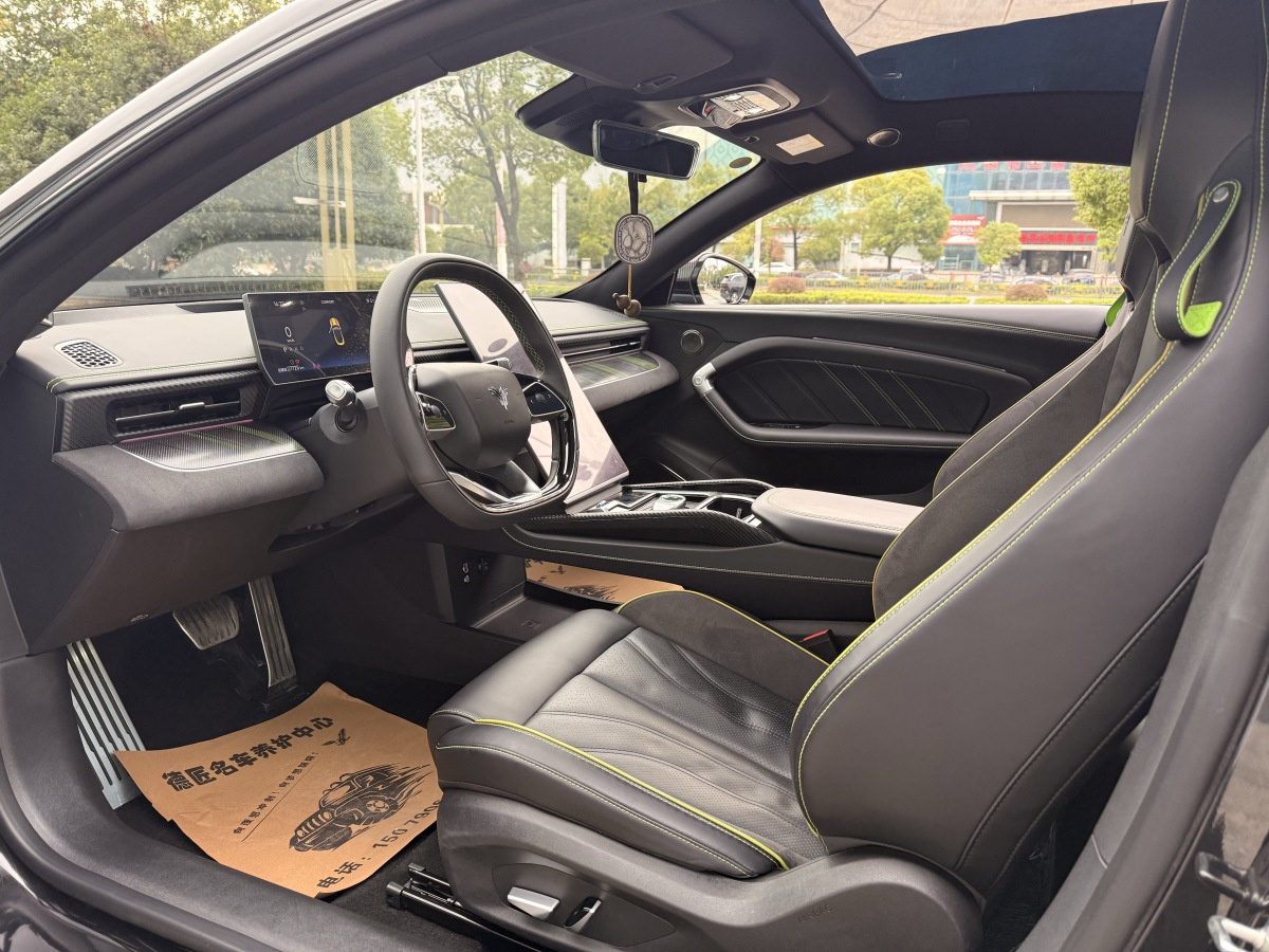 哪吒汽车 哪吒GT 2023 汽车图片 #8