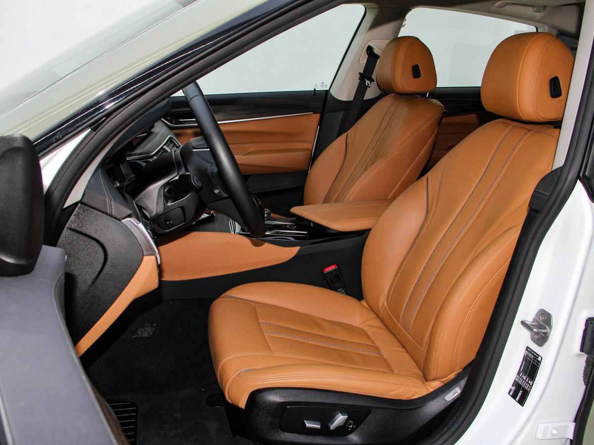 BMW 6 Series 2022 car image #8