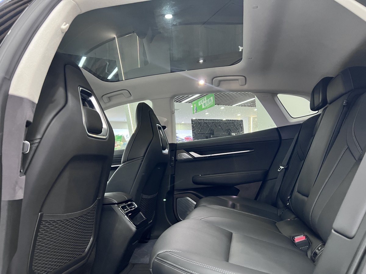 Zeekr 001 FR 2023 صورة سيارة #8