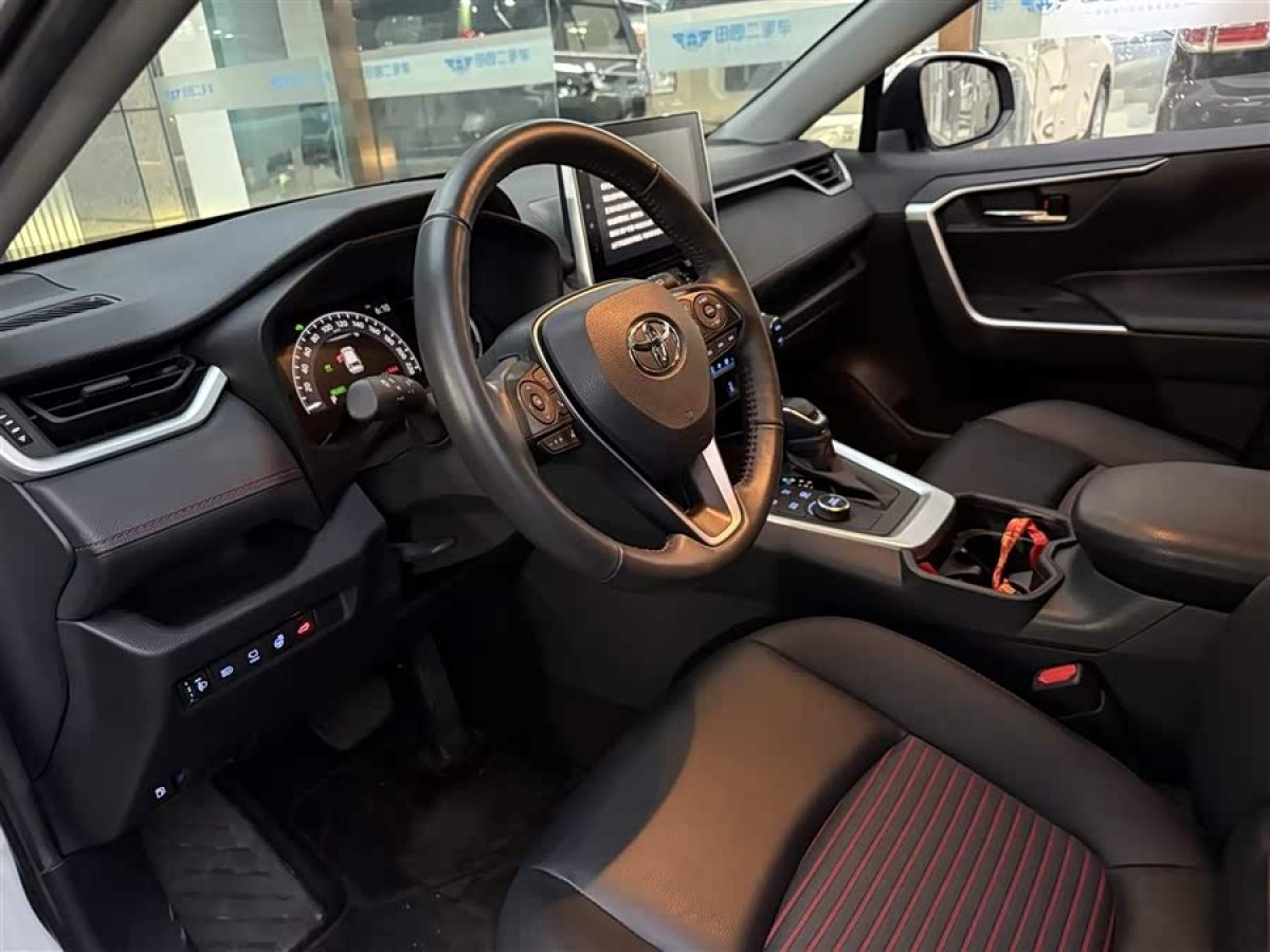 Toyota RAV4 Hybird E+ 2021 #8 Toyota RAV4 Hybird E+ 2021 immagine di auto #8