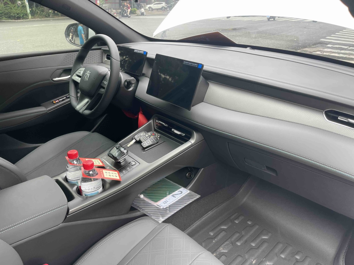 BYD Qin 2025 car image #8