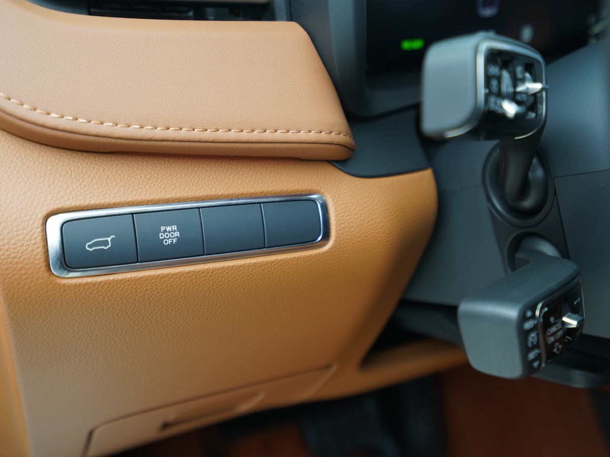 HongQi HQ9 2023 #8 HongQi HQ9 2023 car image #8