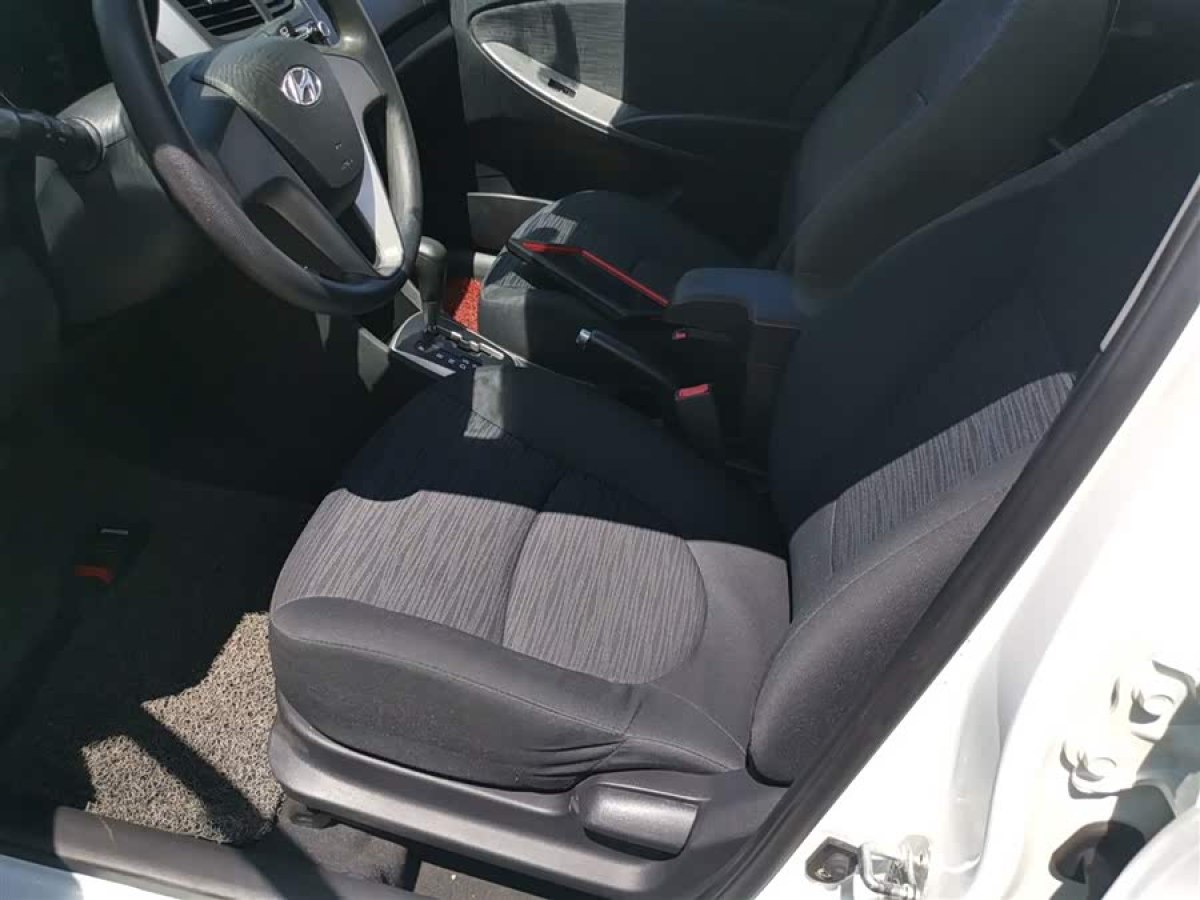 Hyundai Reina Hatchback 2015 #8 Hyundai Reina Hatchback 2015 immagine di auto #8