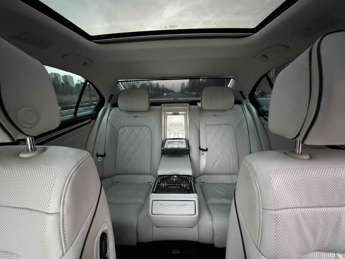 Volkswagen Phideon 2022 immagine di auto #8