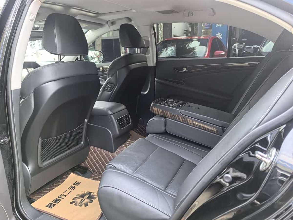 HongQi H7 2021 car image #8