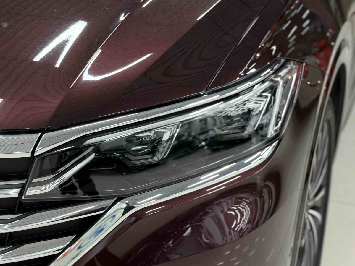 Volkswagen Viloran 2020 car image #8