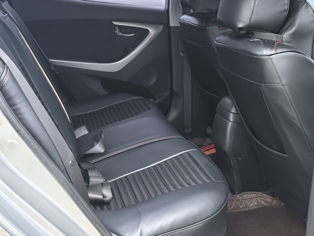 Hyundai Elantra MD 2013 #8 Hyundai Elantra MD 2013 car image #8