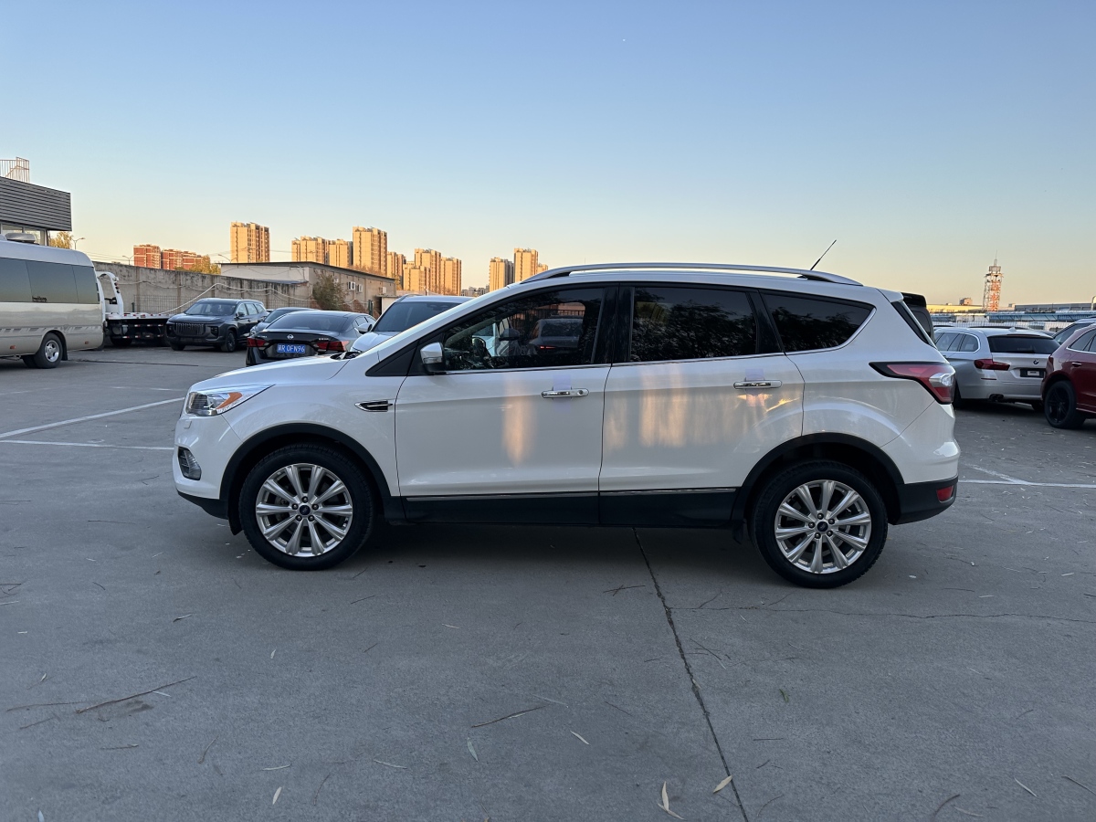 Ford Kuga 2016 car image #8