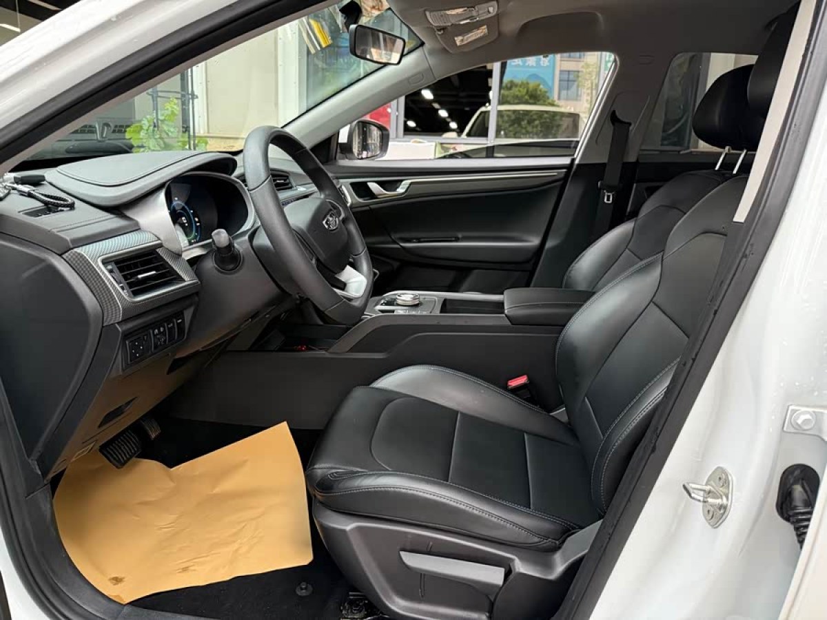 GEELY Emgrand New Energy 2022 car image #8