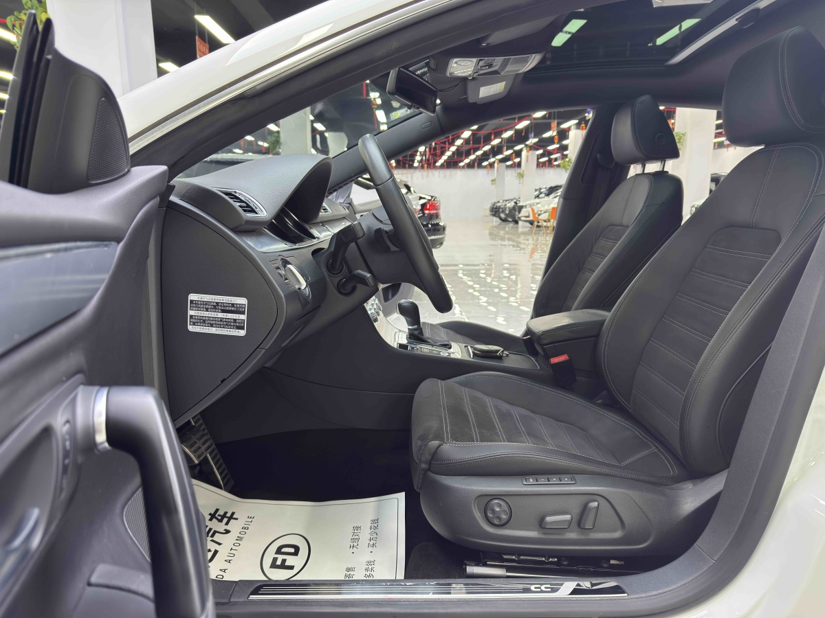 Volkswagen CC 2015 car image #8