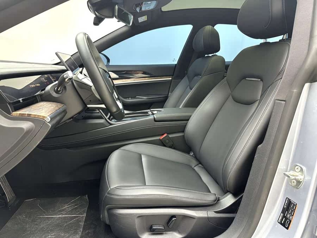 哪吒汽车 哪吒S 2023 汽车图片 #8