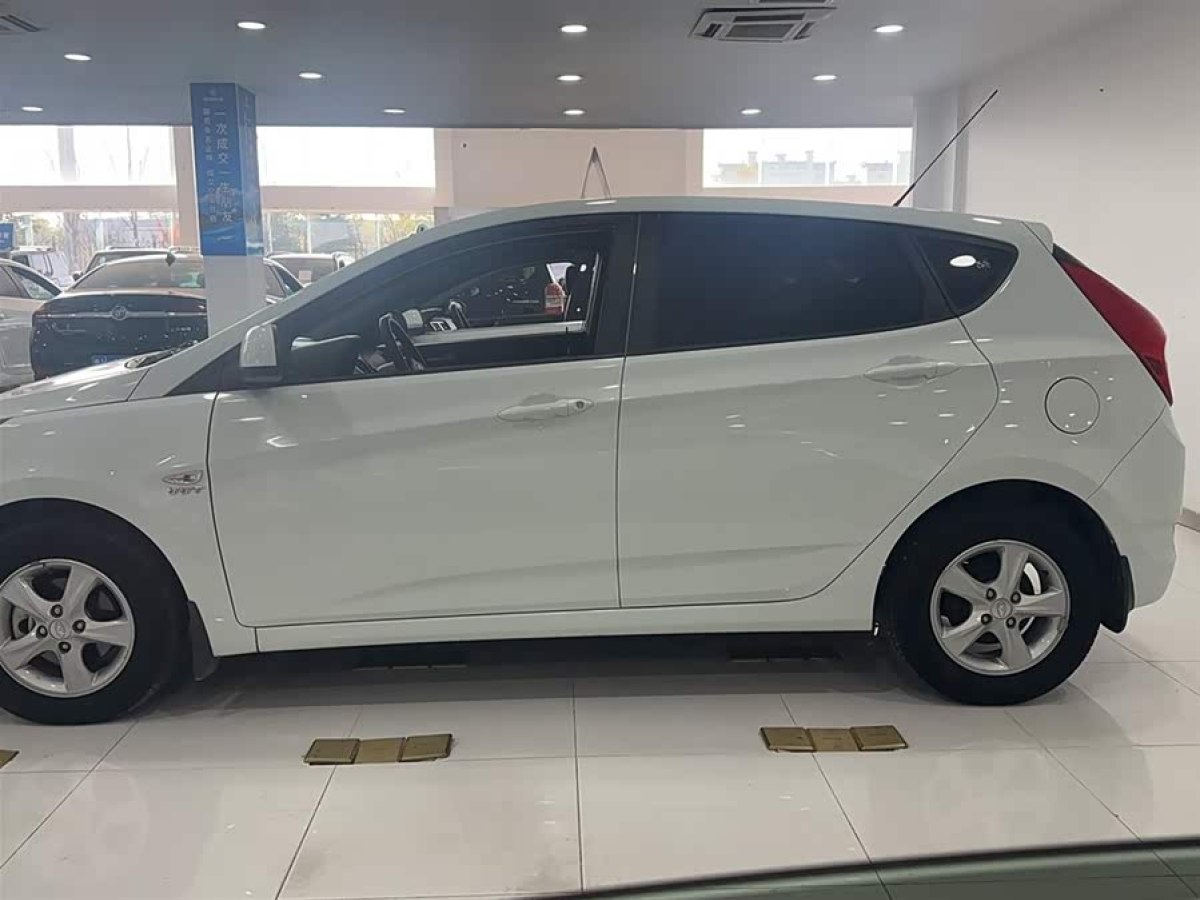 Hyundai Reina Hatchback 2015 #8 Hyundai Reina Hatchback 2015 immagine di auto #8