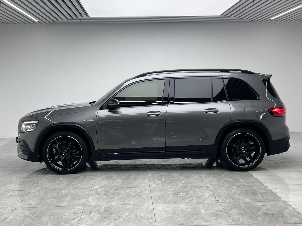 Mercedes-Benz GLB AMG 2022 immagine di auto #8