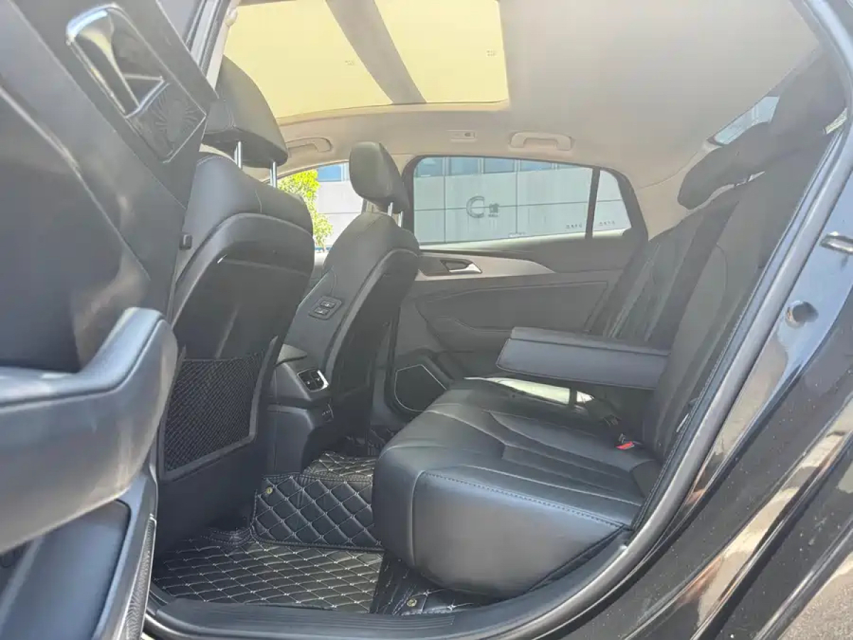 HongQi H5 2022 #8 HongQi H5 2022 car image #8