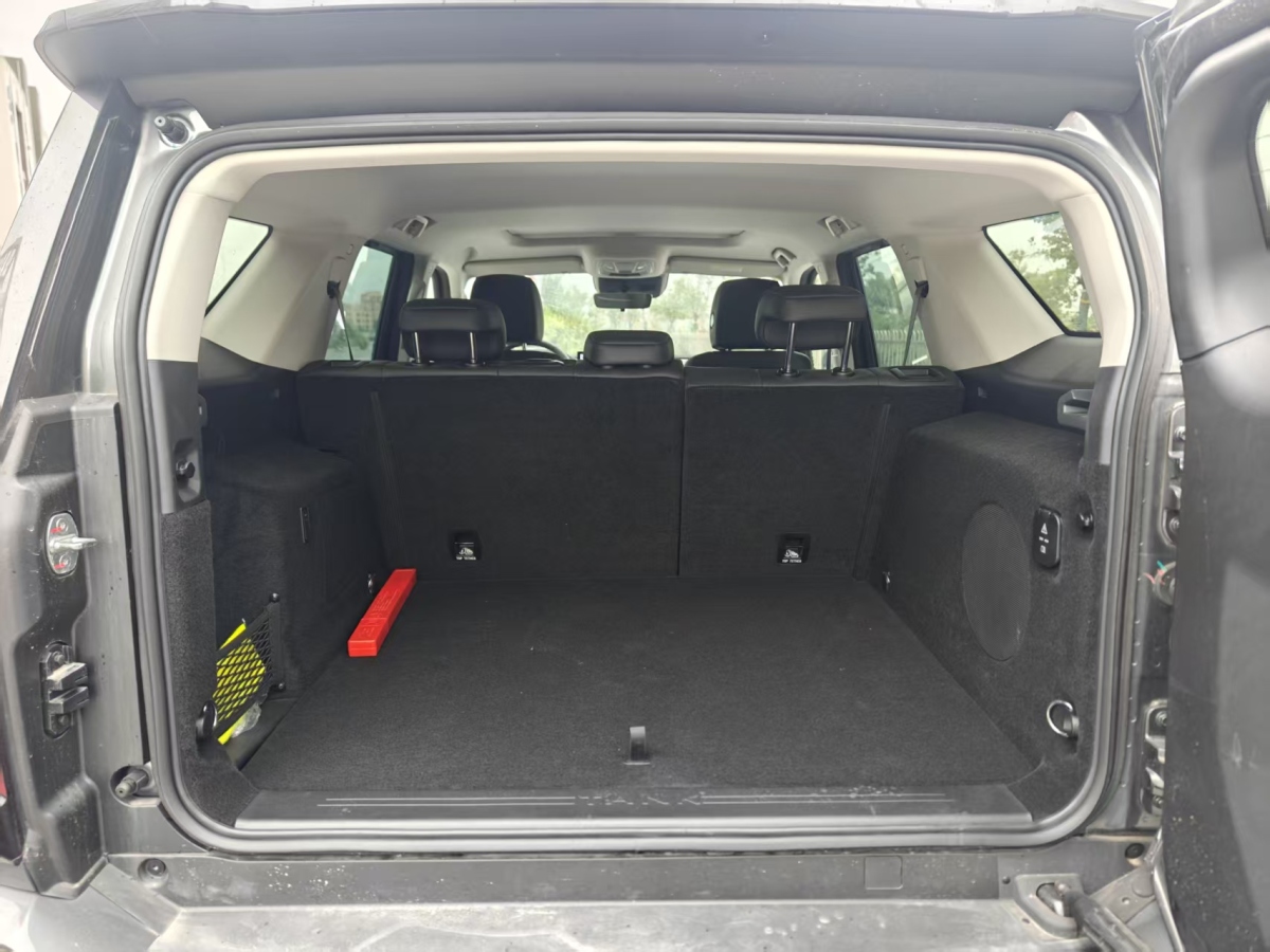 Tank 400 2025 car image #8