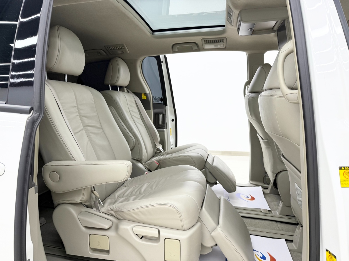 Toyota Previa 2009 #8 Toyota Previa 2009 car image #8