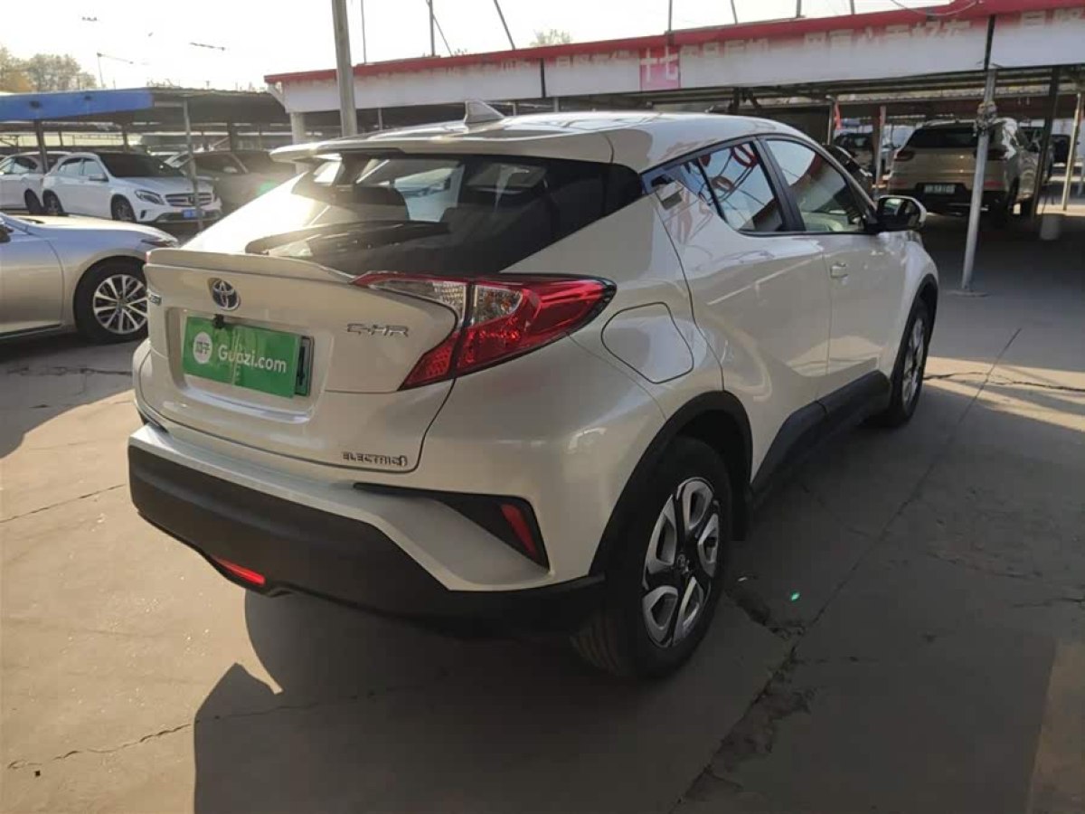 Toyota C-HR EV 2021 immagine di auto #8