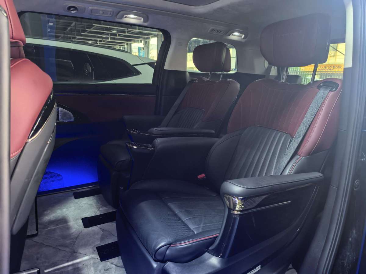 GAC Trumpchi E9 2024 #8 GAC Trumpchi E9 2024 car image #8