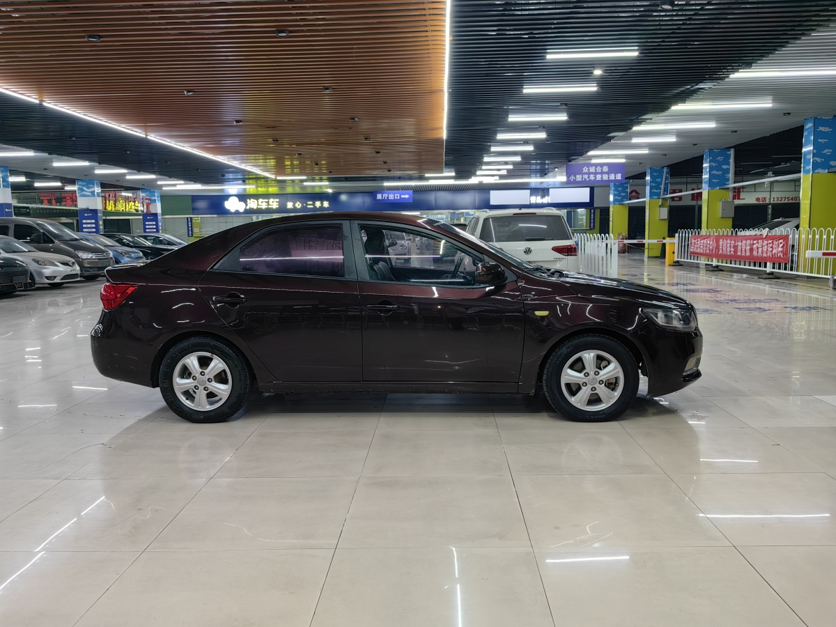 Kia Forte 2014 immagine di auto #8