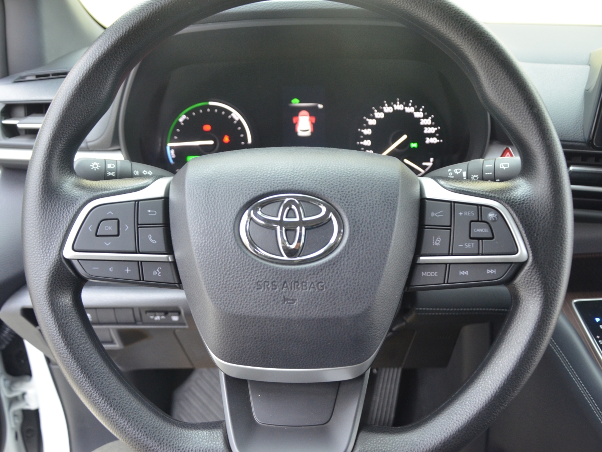 Toyota Granvia 2025 #8 Toyota Granvia 2025 immagine di auto #8