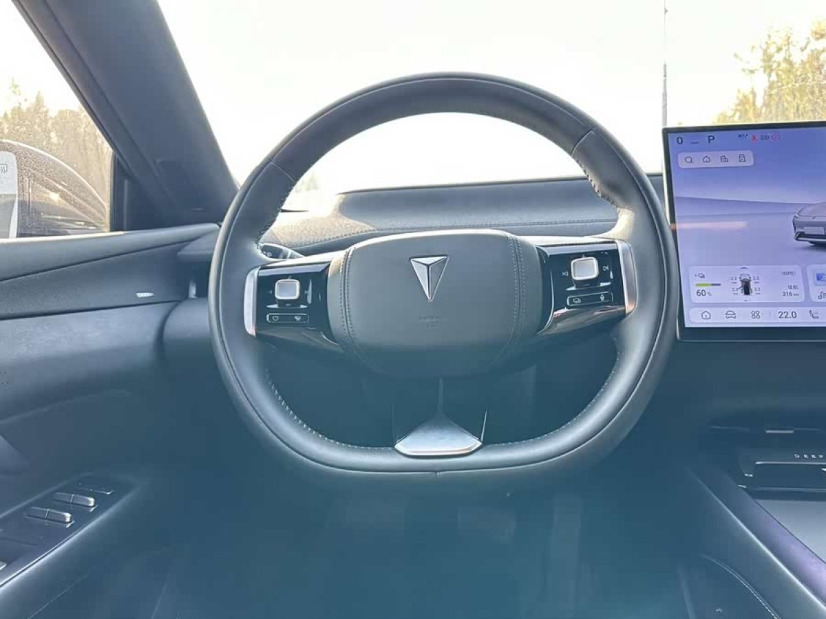 Deepal L07 2025 car image #8