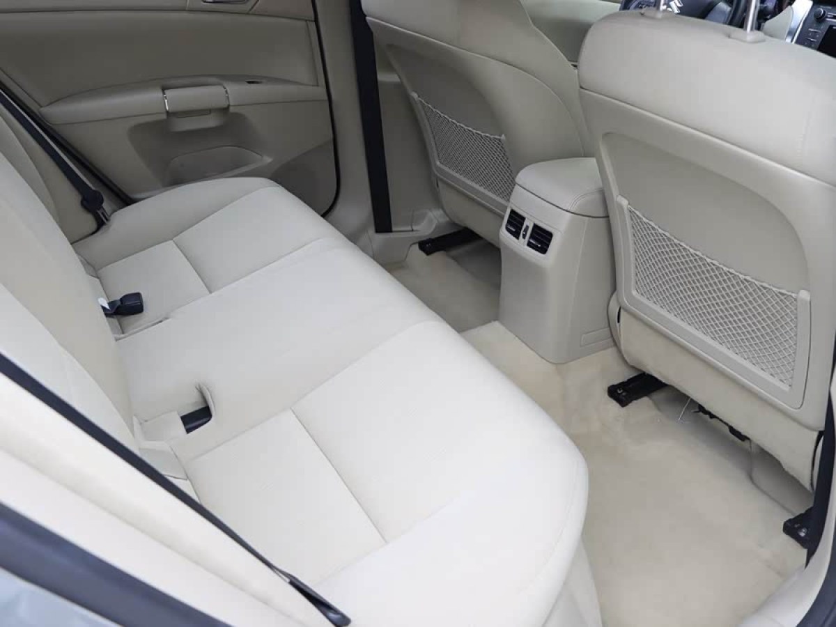 Suzuki Kizashi 2013 immagine di auto #8