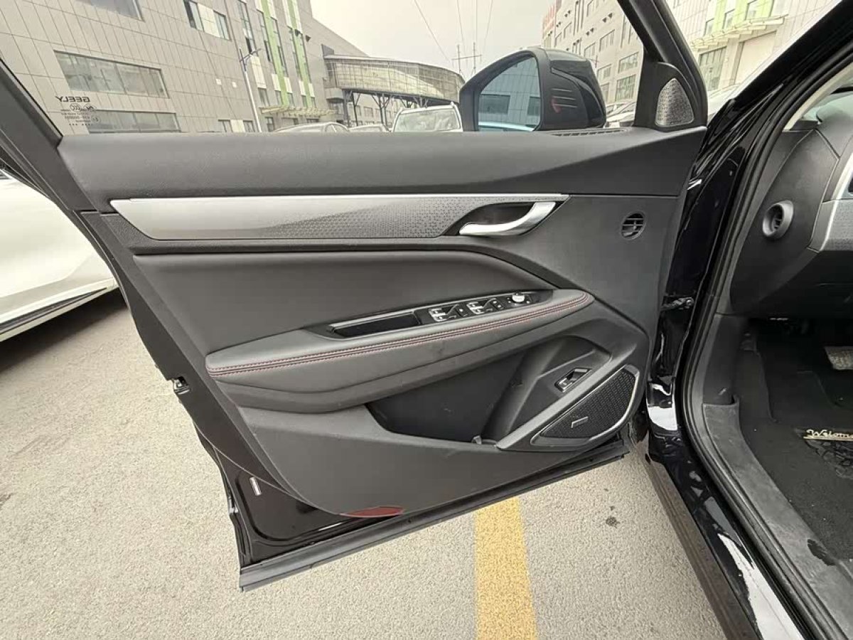 GEELY Tugella S 2022 #8 GEELY Tugella S 2022 car image #8