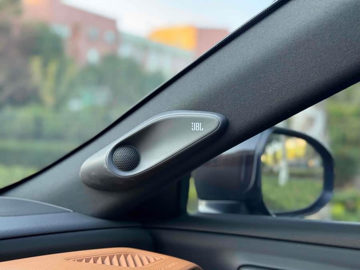 Toyota CrownSportCross 2023 image de voiture #8