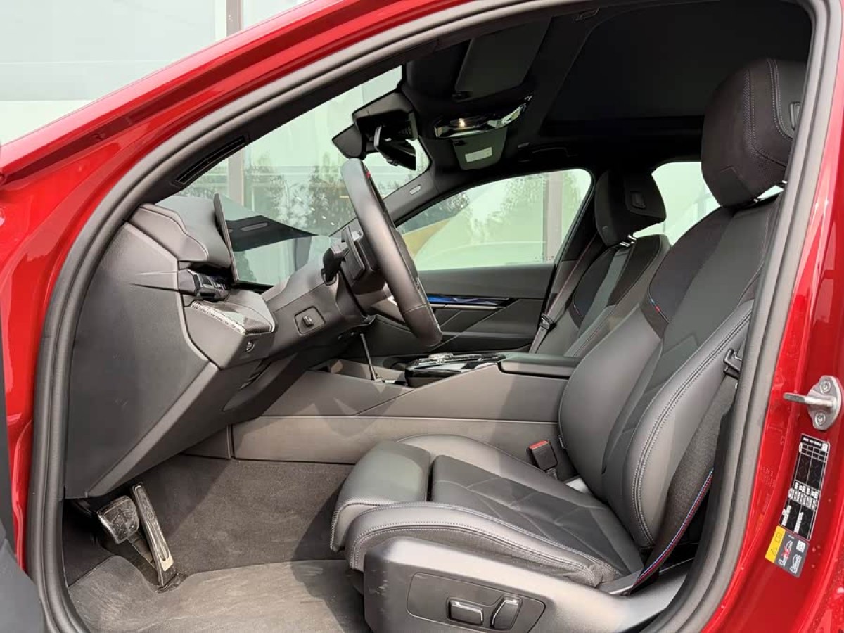 BMW i5 M60 2024 #8 BMW i5 M60 2024 car image #8