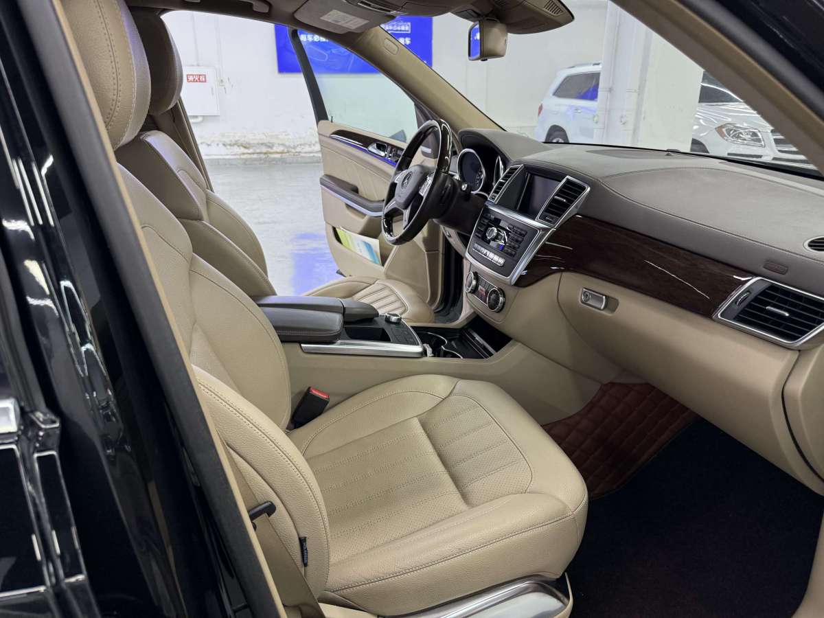 Mercedes-Benz GL Class 2013 car image #8