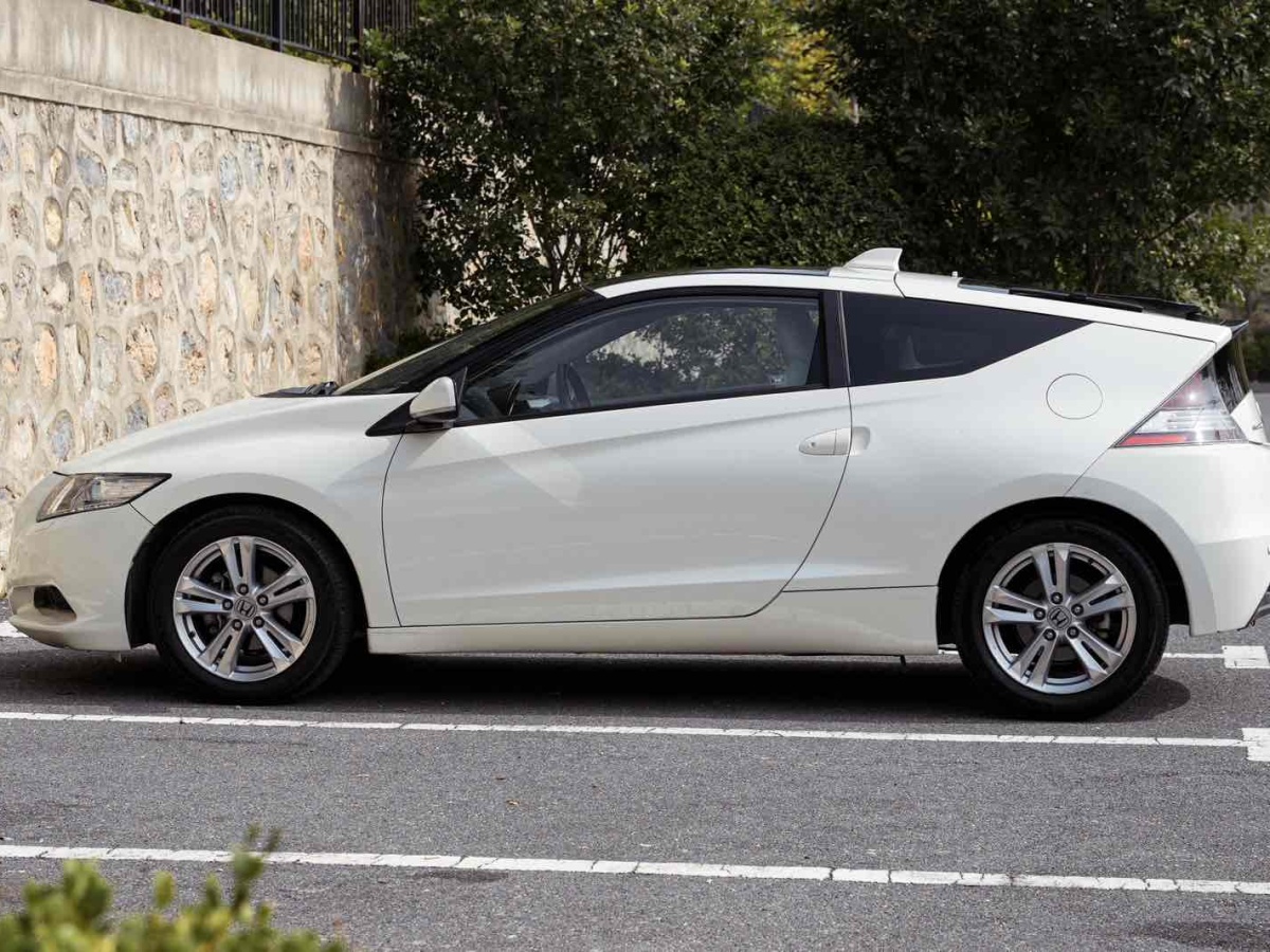 Honda CR-Z 2013 #8 Honda CR-Z 2013 car image #8