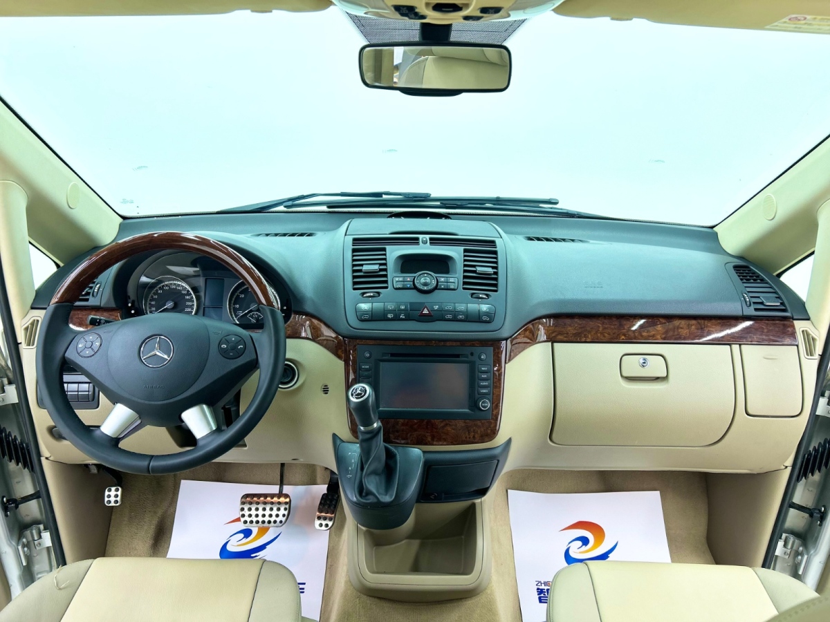 Mercedes-Benz Viano (Imported) 2014 car image #8