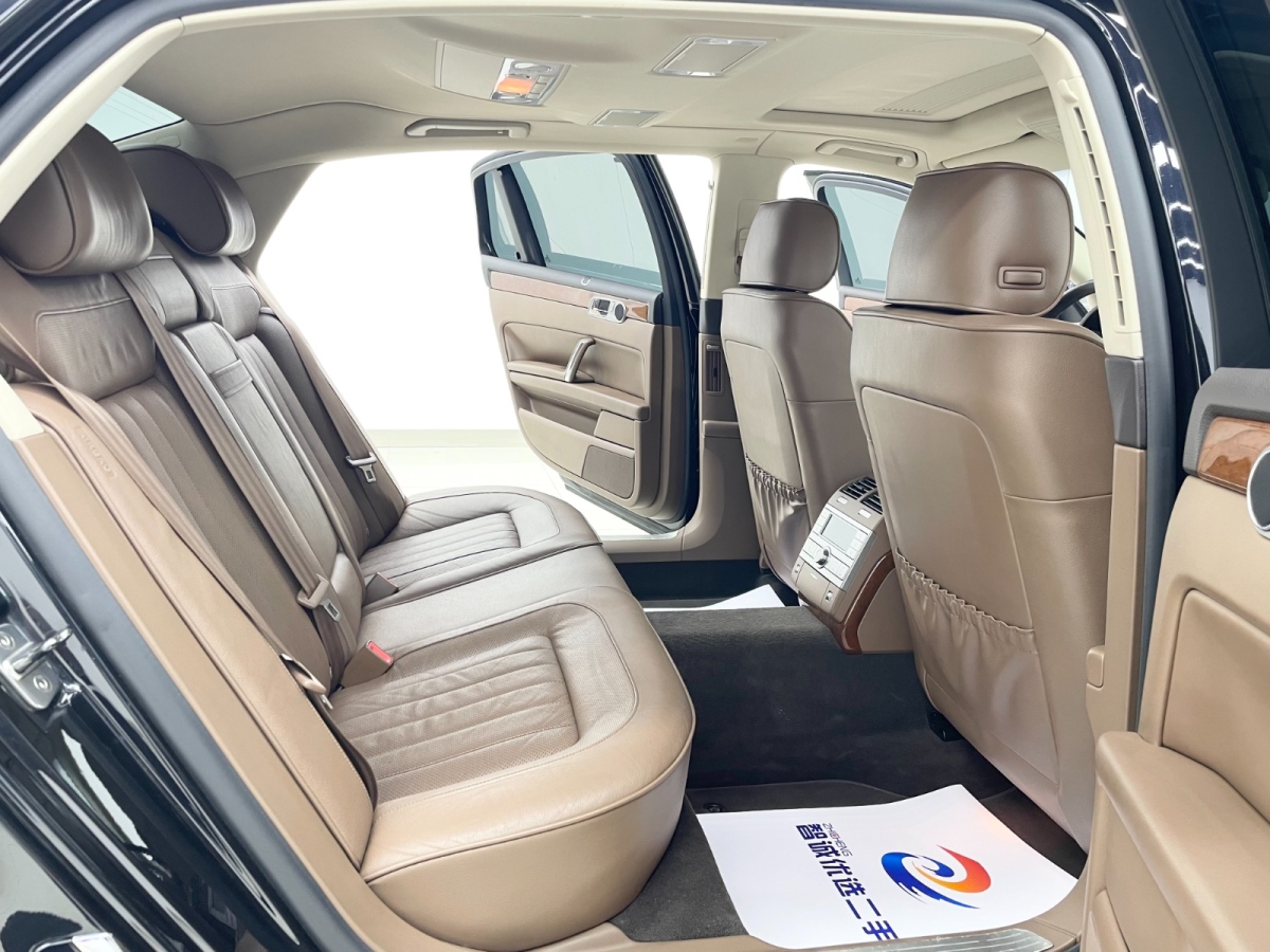 Volkswagen Pheaton 2012 immagine di auto #8