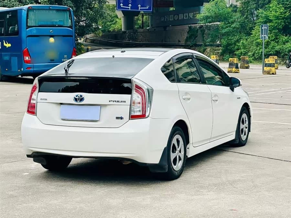 Toyota Prius 2013 #8 Toyota Prius 2013 car image #8